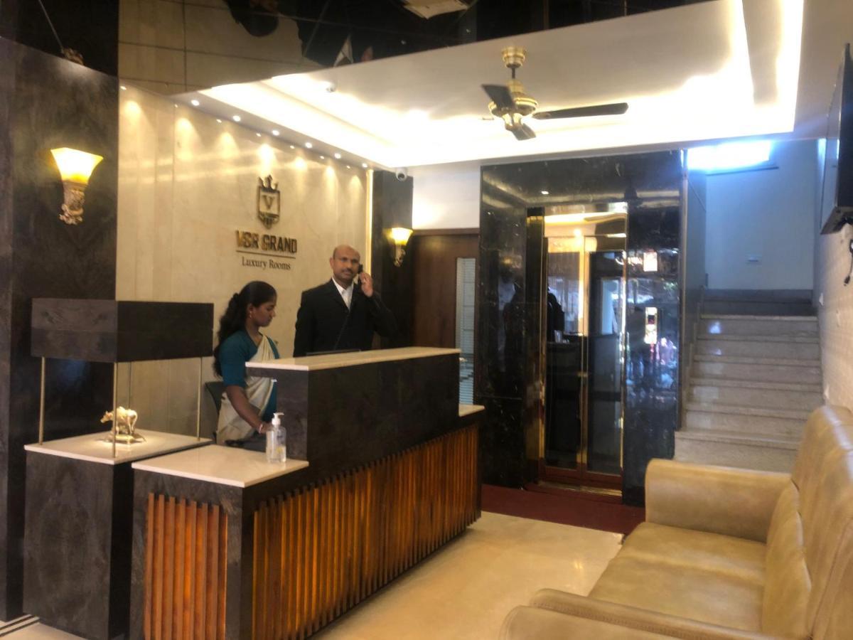 Hotel Vsr Grand Madanapalle Exteriér fotografie